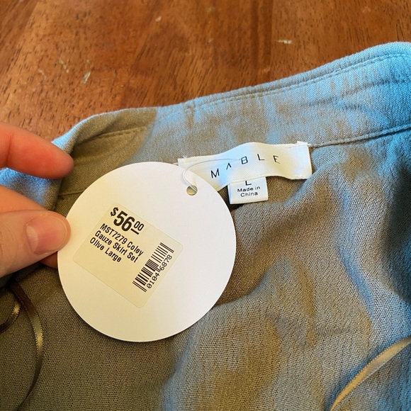 Olive Skort & Longsleeve Set - Picture 2 of 5